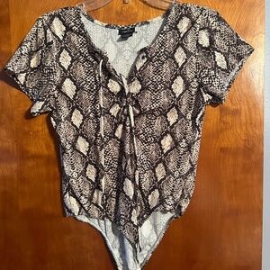 RUE21 Snakeskin print body suit